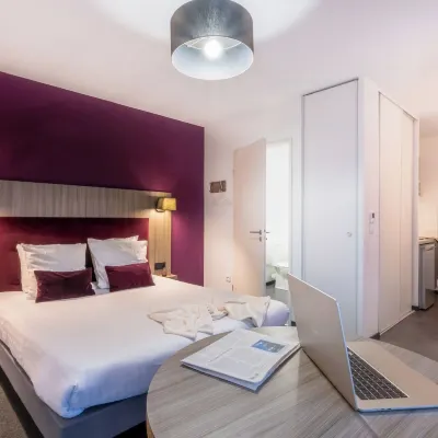 Nemea Appart Hotel Stadium Bordeaux aéroport Hotels near Bordeaux Airport
