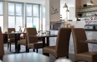 Stadt-Gut-Hotel Großer Kurfürst - فطور