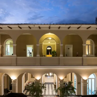 LP Los Portales Hotel Piura Hoteles cerca del Aeropuerto Internacional Guillermo Concha Ibérico