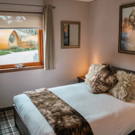 Eriskay Guest House and Aviemore Glamping
