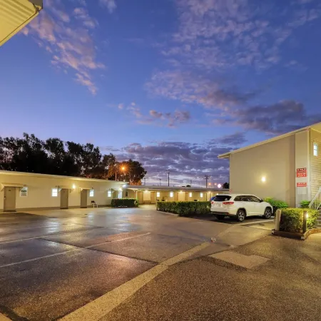 Route 66 Motor Inn