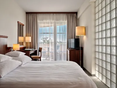 Hotel Edison Poznań Lotnisko Ławica