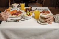 Bypillow Castellana - breakfast