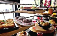 Swiss-Belinn Cikarang - servizio colazione