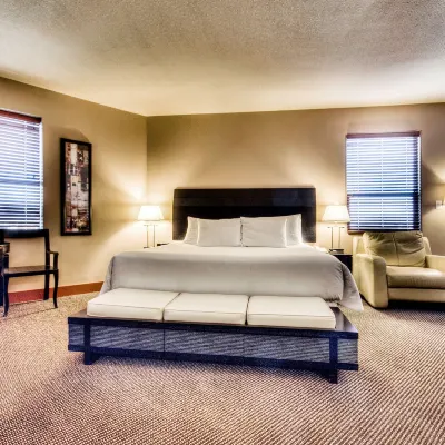 Podollan Inn & Spa - Grande Prairie Hotels near Westgate