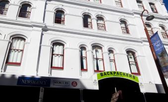 Backpackers Imperial Hotel