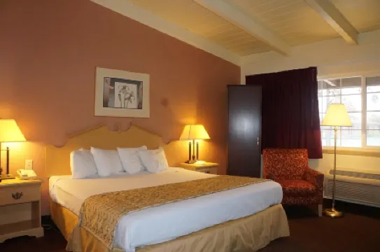 Americas Best Value Inn and Suites Oroville