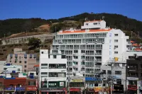 Dorcas Tourist Hostel Hotel di 