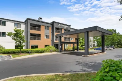 Courtyard Burlington Williston Hotel a 