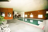 Super 8 by Wyndham Van Buren/Ft. Smith Area Hotels in Roland