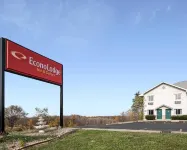 Econo Lodge Inn & Suites Canandaigua - Finger Lakes Area Hotels in Gorham