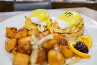 Wyndham Newport Hotel - Breakfast