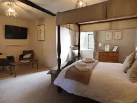 Buckinghamshire Arms Hotels in Broadland