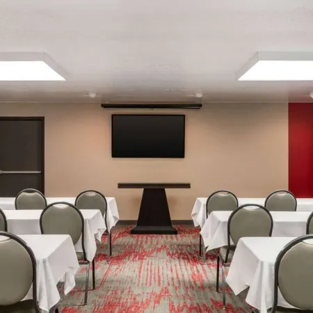 Ramada by Wyndham Helena