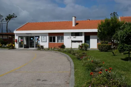 Parque de Campismo Orbitur Gala Отели в г. Лорисал