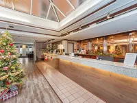 The Bedford Regency Hotel Hotels near Laurel Point