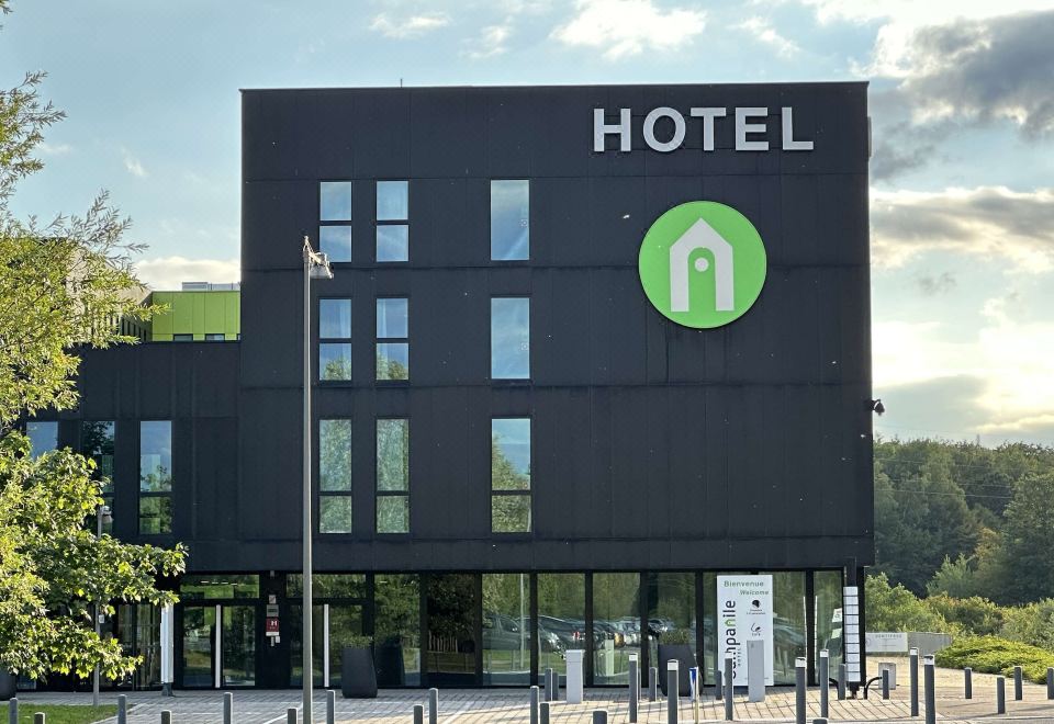 hotel overview picture