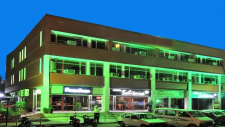 Hotel Solitaire, Chandigarh