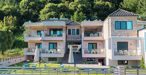Bella Vista Luxury Apartments