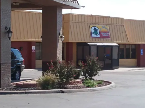 馬格努森紅男爵酒店