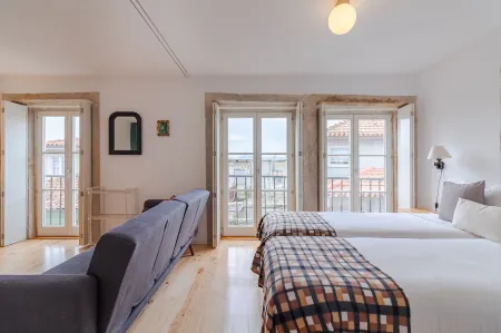 Youropo - the Tower Отели рядом с достопримечательностью «Дом музыки»