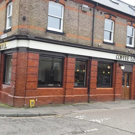 Eagle Hotel Luton Airport