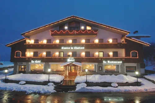 Hotel Comtes de Challant Albergo Etico Valle d'Aosta فنادق في Fenis