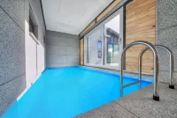 Sokcho Lasso Pool Villa Pension - Private Pools