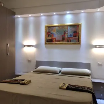 Apartment - Sleeps 3 & Swimming Pool