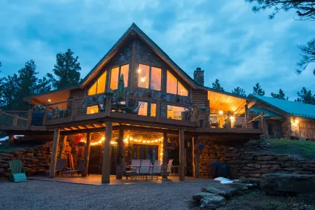 Family-Friendly, Very Private, Trout Pond, Hot Tub, 40 Acres In National Forest