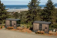 Two Capes Lookout Hotels in Pacific City