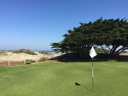 Sea Breeze Inn - Pacific Grove Отели рядом с достопримечательностью «Асиломар Бич Вью»