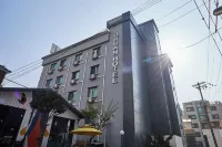 Urban Hotel Hotels near Osan U.S. Air Force Base