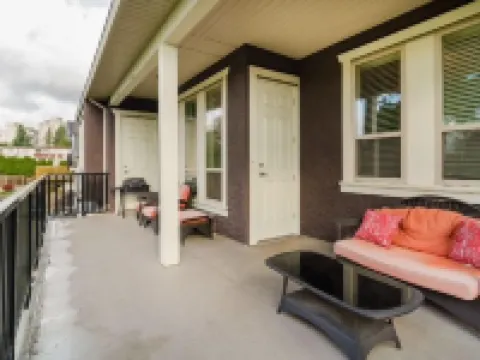 インペリアルハウス バーナビーのホテル