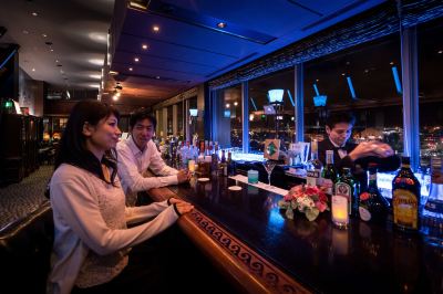 バー ナビオス横浜の写真