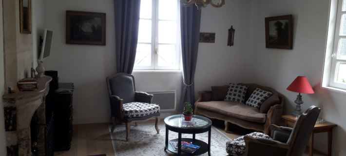 Petite Maison Romantique au Calme, Cœur Historique, Vue Ville et Jardin Hotéis em Le Mans