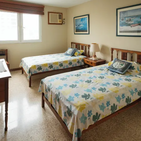 Apartment - Sleeps & Free Parking