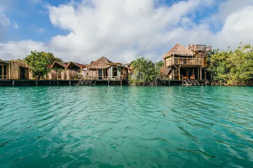 เอ็มบาฮาดายื่นนิเวอร์ซัล โดย La Eufemia Group