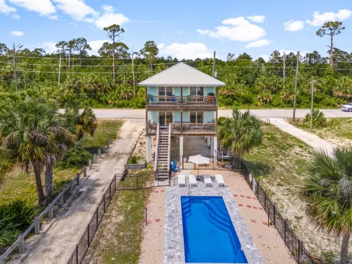 Pet Friendly Beach House - One Palm by Panhandle Getaways