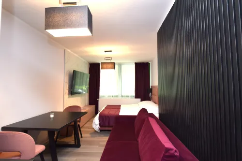 Stay with Legends - Homestays