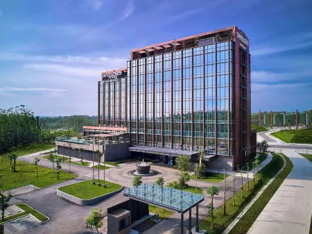 Swissotel Nusantara Отели в г. Bukit Subur