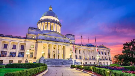 Magnuson Hotel Little Rock South Отели рядом с достопримечательностью «ESSE Purse Museum»