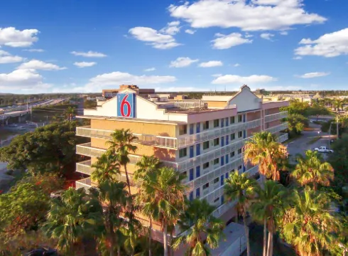Motel 6-Cutler Bay, FL