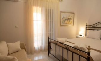 Verga Stone Haven - Seafront Waves' Embrace