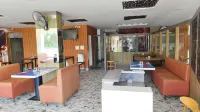 hotel white palace Hotels in Mandya