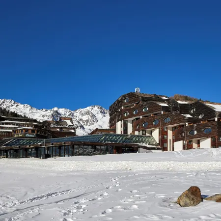Blu Hotel Senales Zirm-Cristal