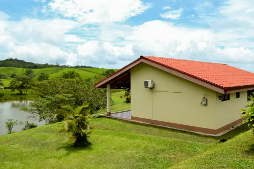 Termales del Bosque & Hot Springs