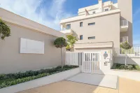 럭셔리 자르디나나 로터스, 해변까지 700m