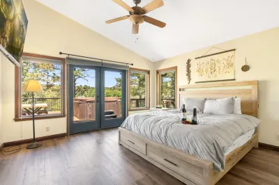 Golf Course Views and Game Room - Inviting Mountain Escape