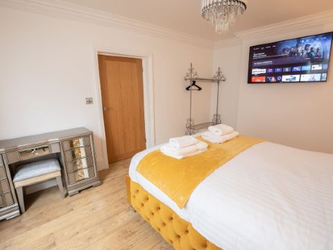 Ridley House Apartments